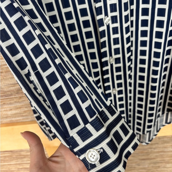 Vintage Men’s 1970’s geometric dress shirt - Picture 5 of 12